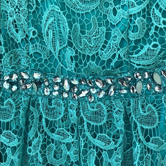 Teal dress with lace overlay - Picture 4 of 4